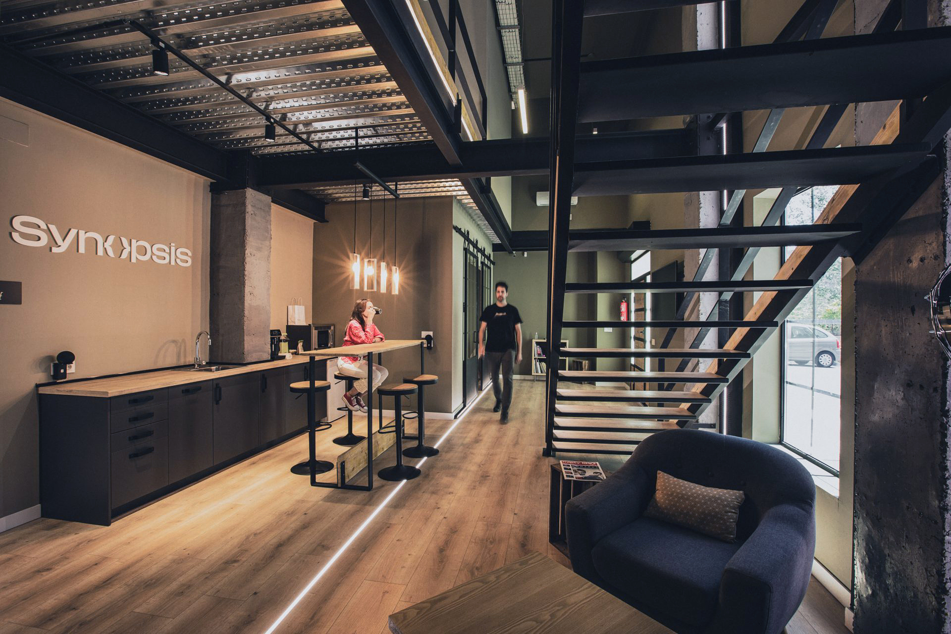 220527-Synopsis-Productora-035-1920×1280-1